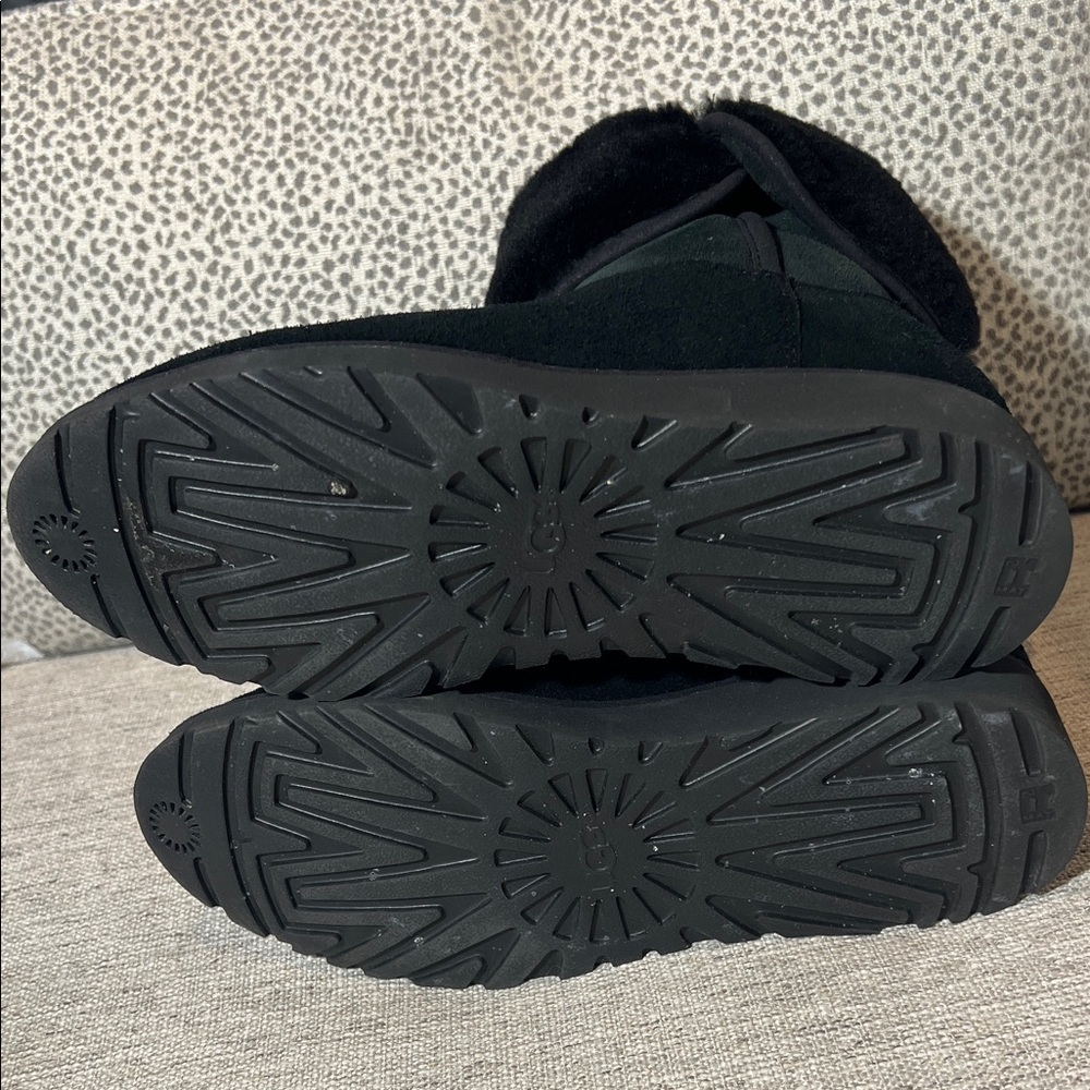 Women's Black Fur-Lined UGG Boots Ladies 9.5. SH169 - Picture 7 of 9